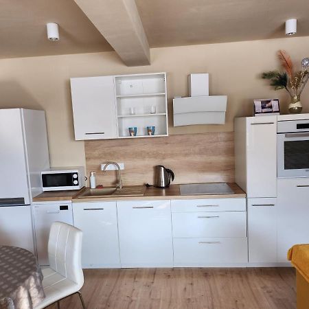 Apartman Greenside Michalovce Exterior foto